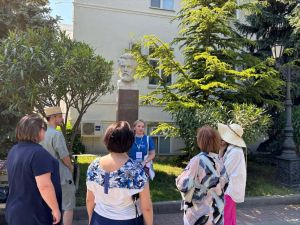 Экскурсия «Ботаническая прогулка по Приморскому бульвару»