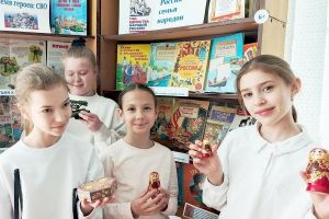 Познавательно-творческий час «Народная игрушка – традиции и секреты»