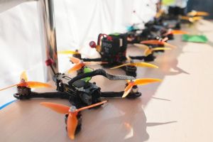 Час интересных открытий «Дроны: большие маленькие помощники»