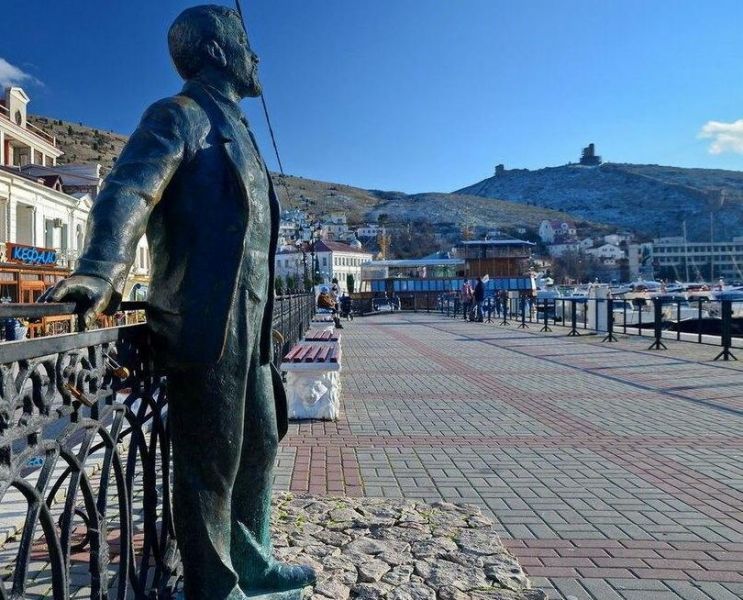 Югансон Юрий https://sevastopol.su/news/progulki-po-sevastopolyu-naberezhnaya-nazukina-fotozarisovka