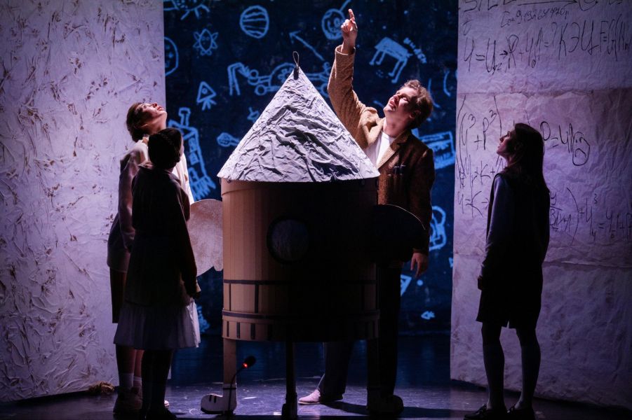 А. Садовникова https://sevtyuz.ru/playbill/plays/show/ciolkovskijput-k-zvezdam/