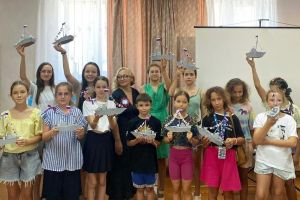 Познавательный час «На всех парусах в историю»
