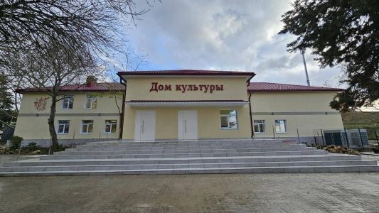 ГБУК города Севастополя "Культурный комплекс "Корабел" http://kk-korabel.ru/