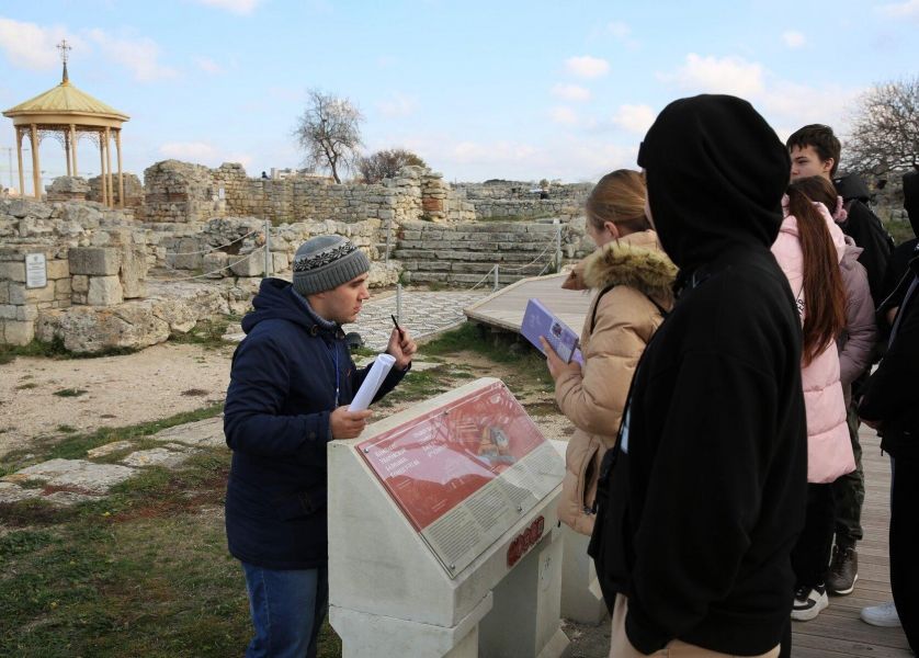 Архив Государственного историко-археологического музея-заповедника «Херсонес Таврический» Архив Государственного историко-археологического музея-заповедника «Херсонес Таврический»